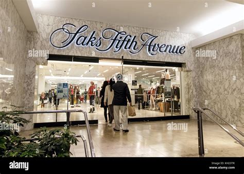 saks fifth avenue prudential|prudential center saks 5th.